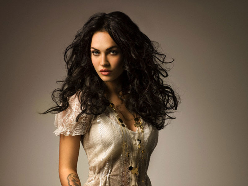 Illustration for article titled Megan Fox Mega Gallery 3